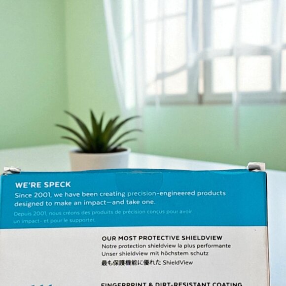 Speck Apple iPhone 11/iPhone XR ShieldView Glass Screen Protector - Picture 7 of 8